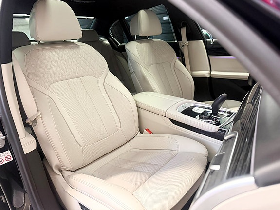 BMW 750d 17 of 30