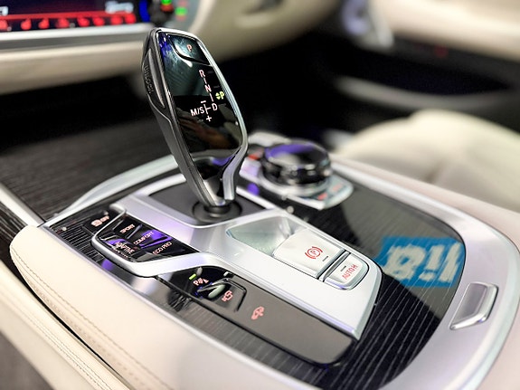 BMW 750d 30 of 30