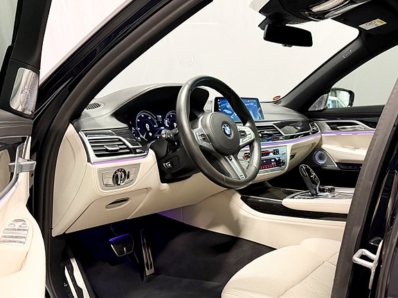 BMW 750d 9 of 30