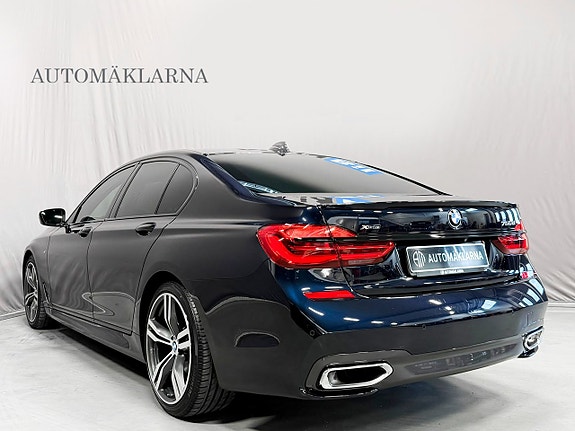 BMW 750d 3 of 30
