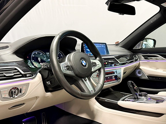 BMW 750d 10 of 30
