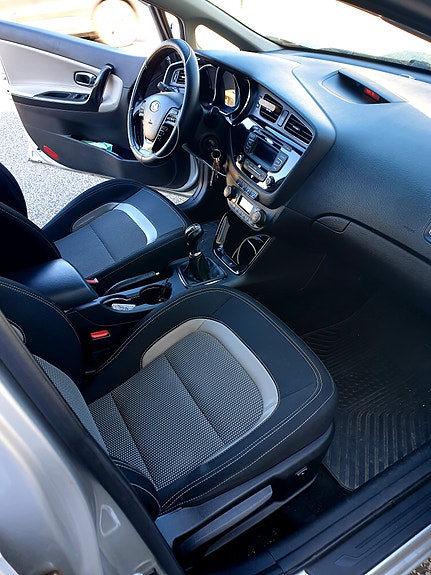 Kia Ceed 10 of 15
