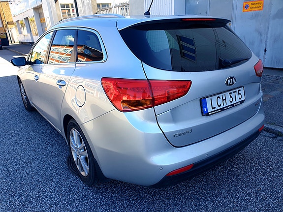 Kia Ceed 4 of 15
