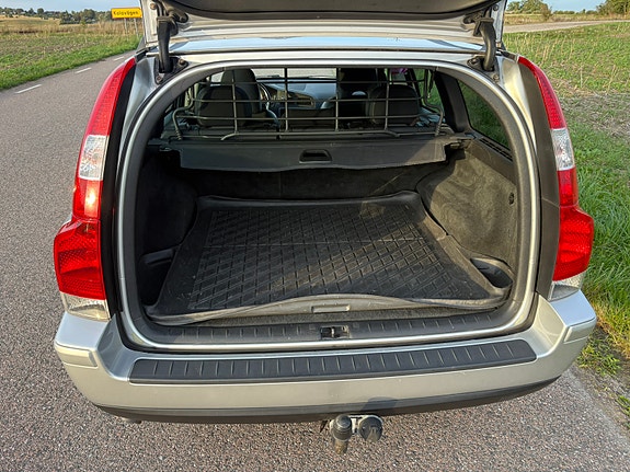 Volvo V70 6 of 8