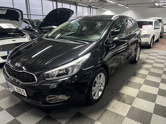 Kia Ceed 2 of 17