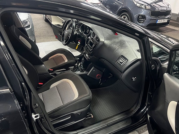 Kia Ceed 14 of 17