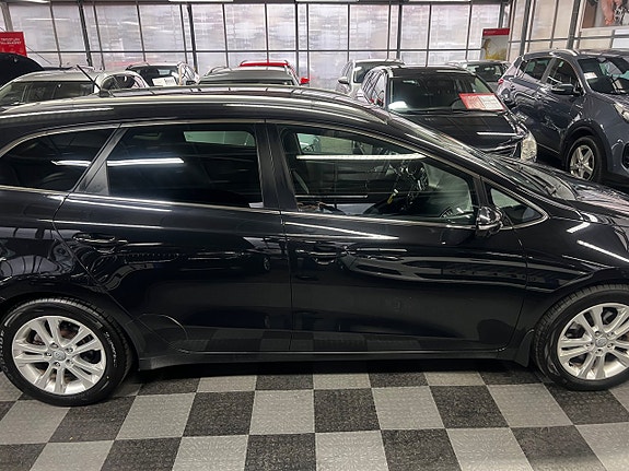 Kia Ceed 5 of 17
