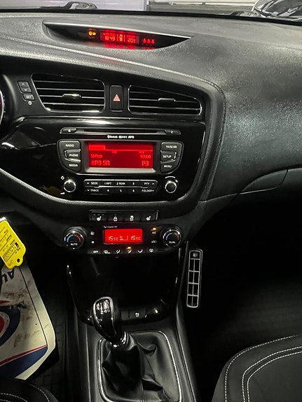 Kia Ceed 15 of 17