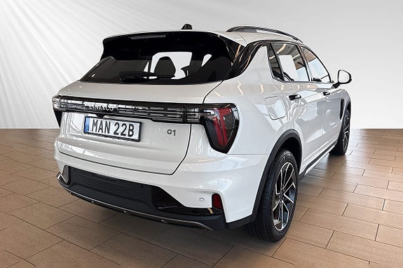 Lynk & Co 01 4 of 17