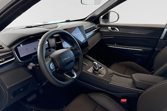 Lynk & Co 01 6 of 17