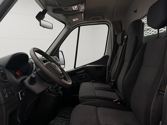 Nissan NV400 14 of 27