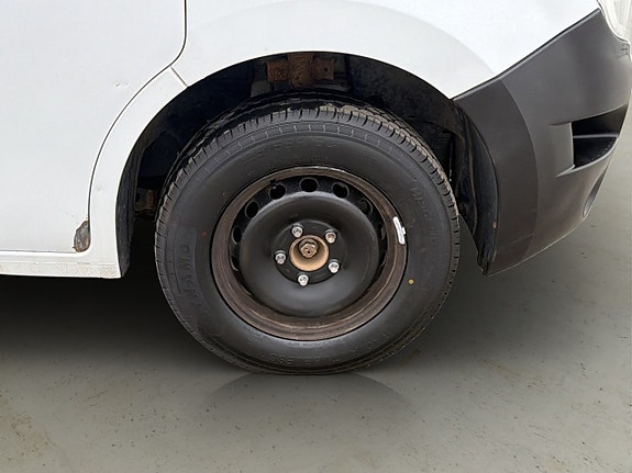 Nissan NV400 27 of 27