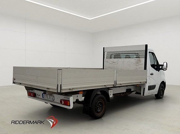 Nissan NV400 9 of 27