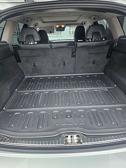 Volvo XC60 11 of 30