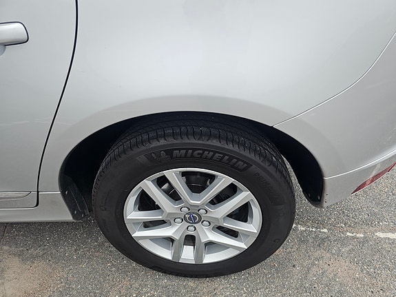 Volvo XC60 22 of 30