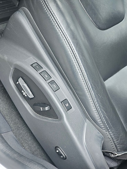 Volvo XC60 7 of 30