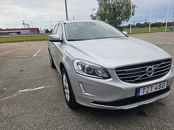 Volvo XC60 3 of 30