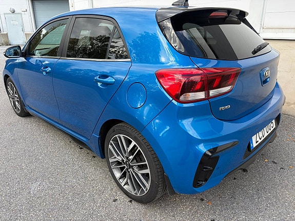 Kia Rio 3 of 9
