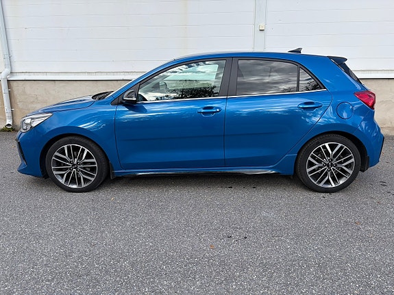 Kia Rio 2 of 9