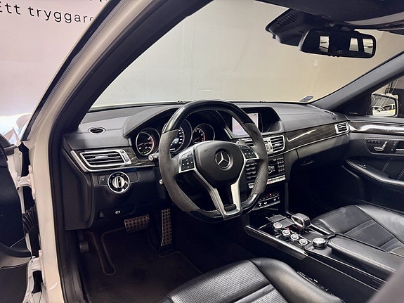 Mercedes-Benz E63 9 of 25