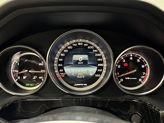 Mercedes-Benz E63 23 of 25