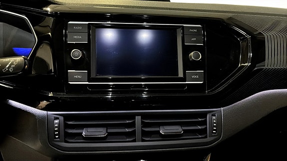 Volkswagen T-Cross 9 of 13