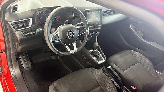 Renault Clio 11 of 12