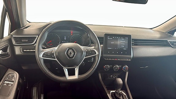 Renault Clio 12 of 12