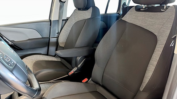 Citroen Grand C4 Picasso 8 of 16