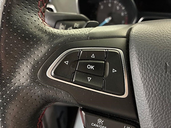 Ford Kuga 15 of 19