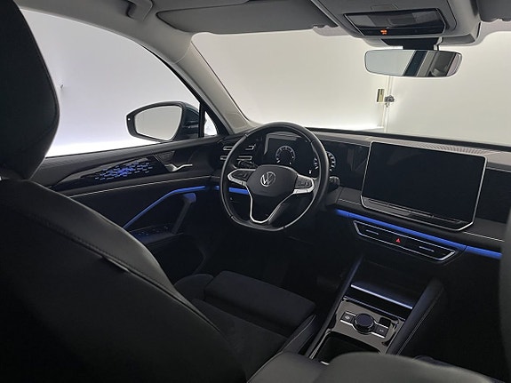 Volkswagen Tiguan 6 of 24