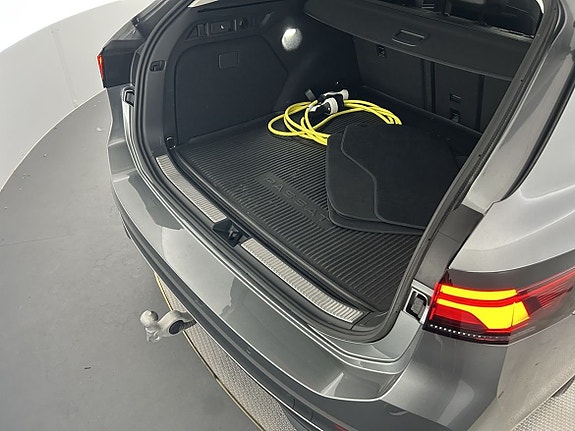 Volkswagen Passat 11 of 23