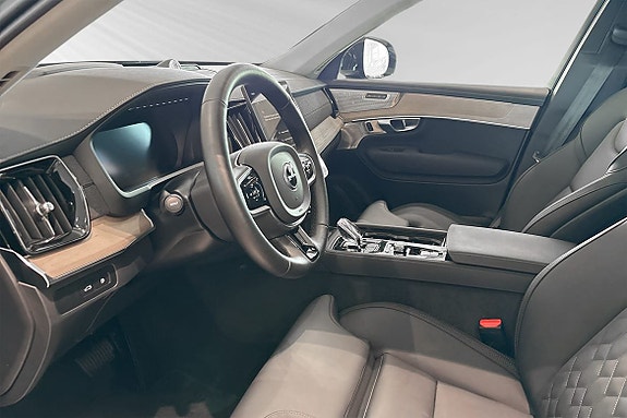 Volvo XC90 7 of 30
