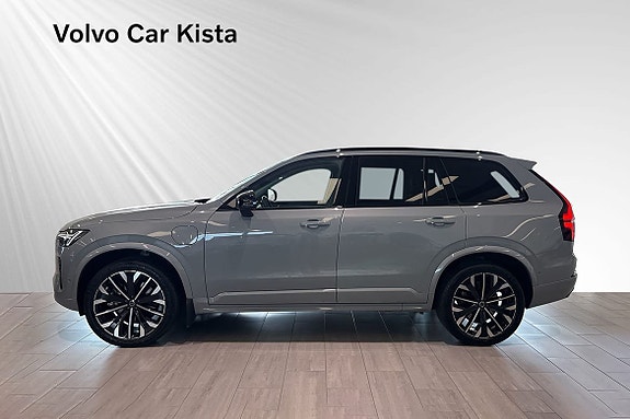 Volvo XC90 3 of 30