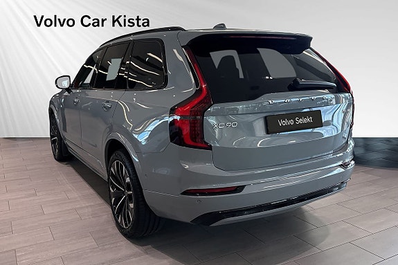 Volvo XC90 4 of 30