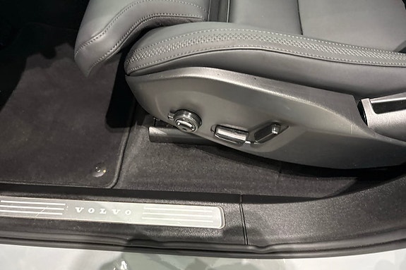 Volvo XC90 22 of 30