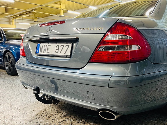 Mercedes-Benz E200 5 of 19