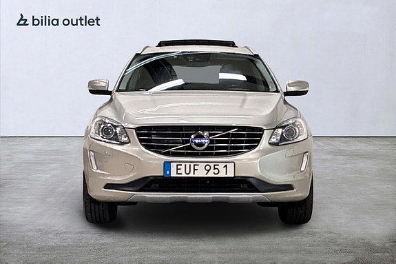 Volvo XC60 3 of 30
