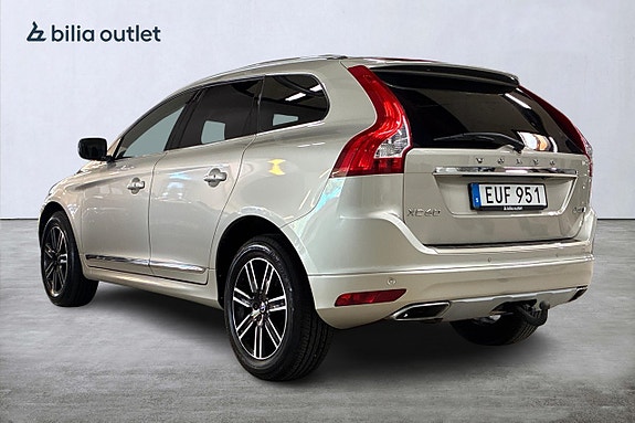 Volvo XC60 8 of 30