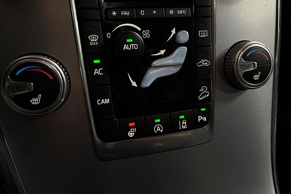 Volvo XC60 24 of 30