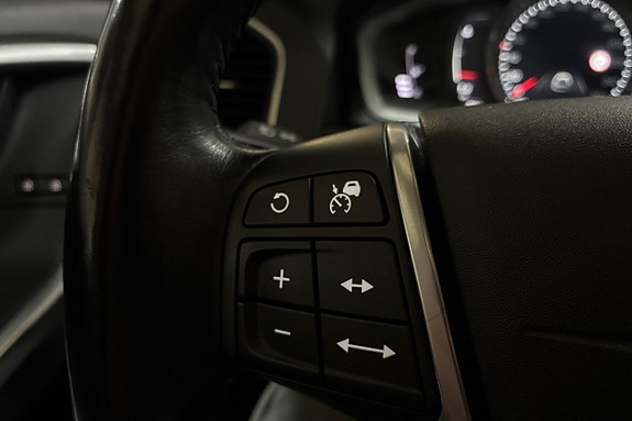 Volvo XC60 23 of 30