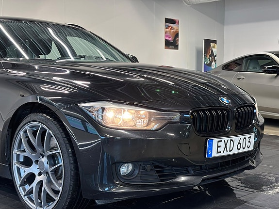 BMW 330d 6 of 30