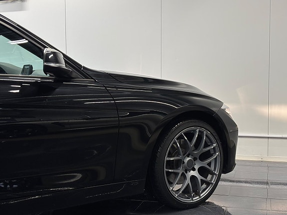 BMW 330d 12 of 30