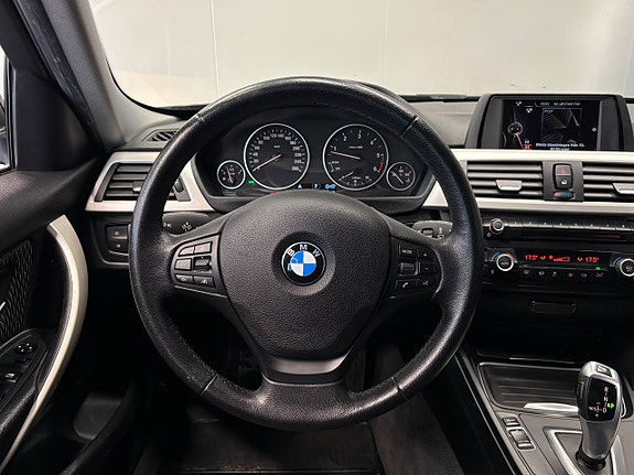 BMW 330d 19 of 30