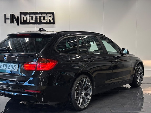 BMW 330d 11 of 30