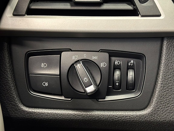 BMW 330d 14 of 30