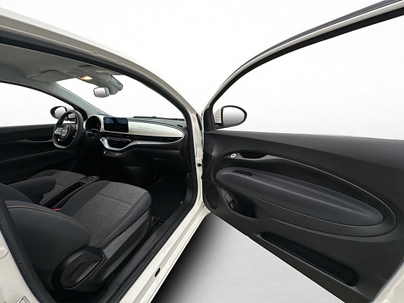 Fiat 500e 27 of 30