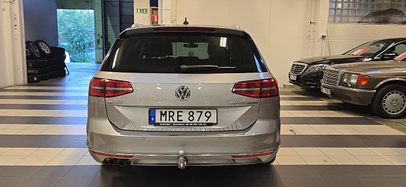 Volkswagen Passat 8 of 21