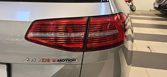 Volkswagen Passat 20 of 21