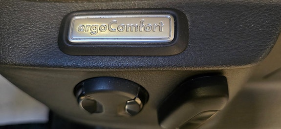 Volkswagen Passat 13 of 21
